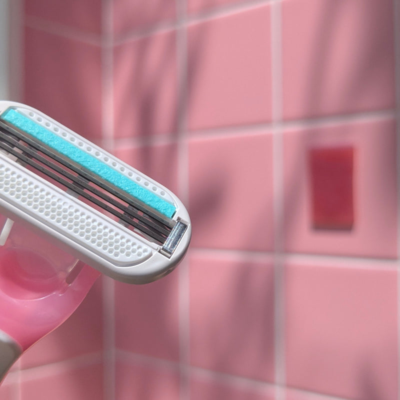 <p><strong>How To Care For Your Razor To Guarantee A Smooth Shave</strong></p>