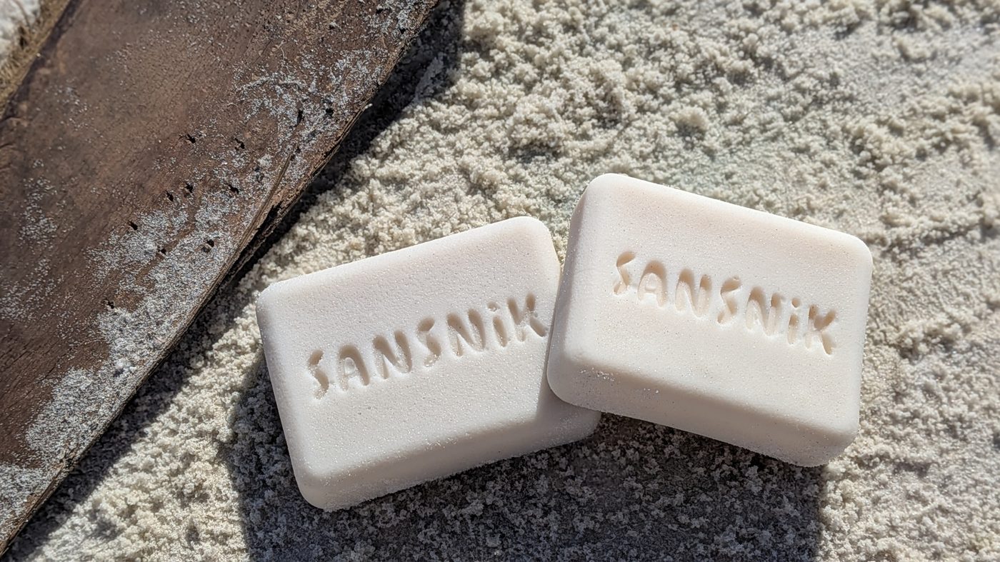 SANSNiK studio still 194