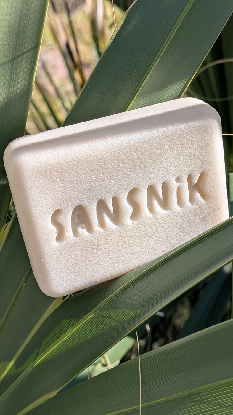 SANSNiK studio still 208