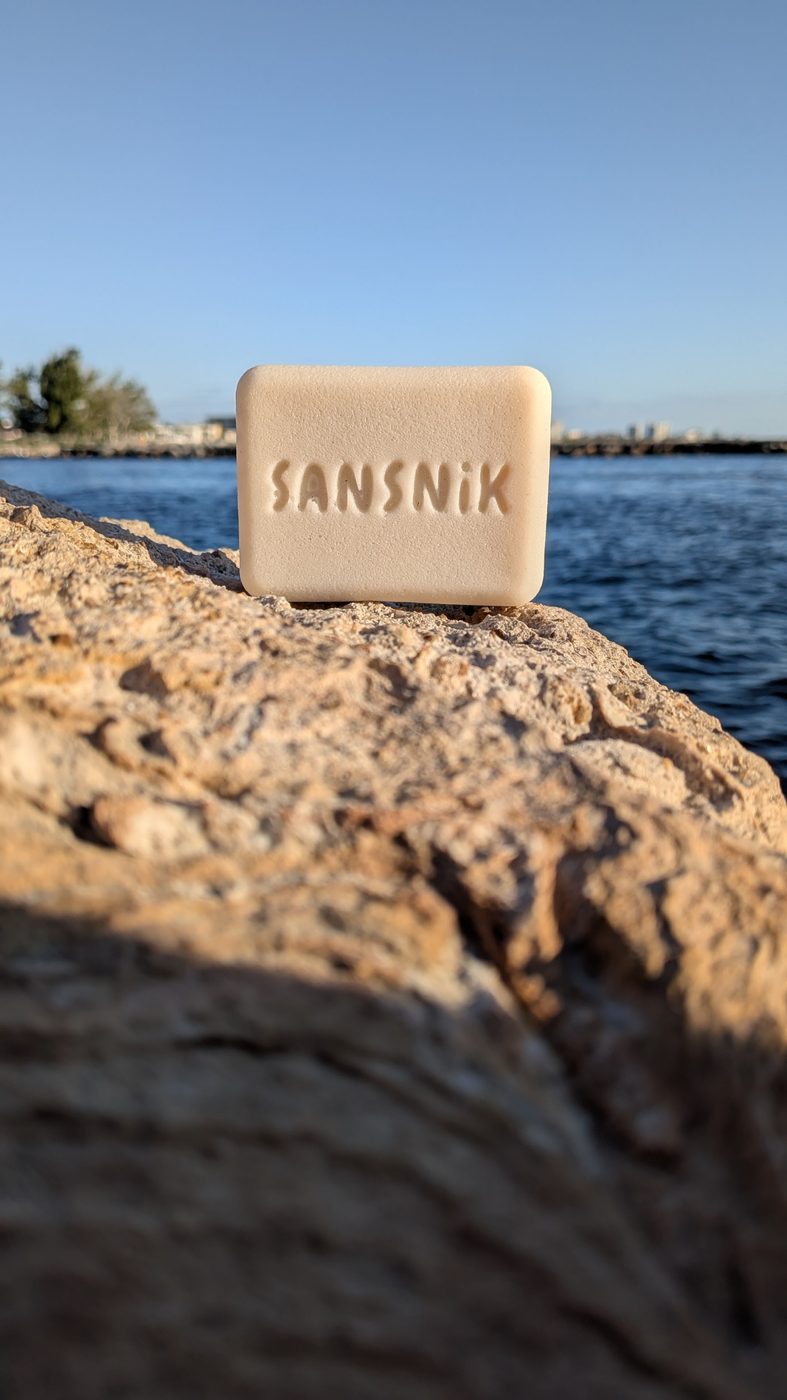 SANSNiK studio still 216