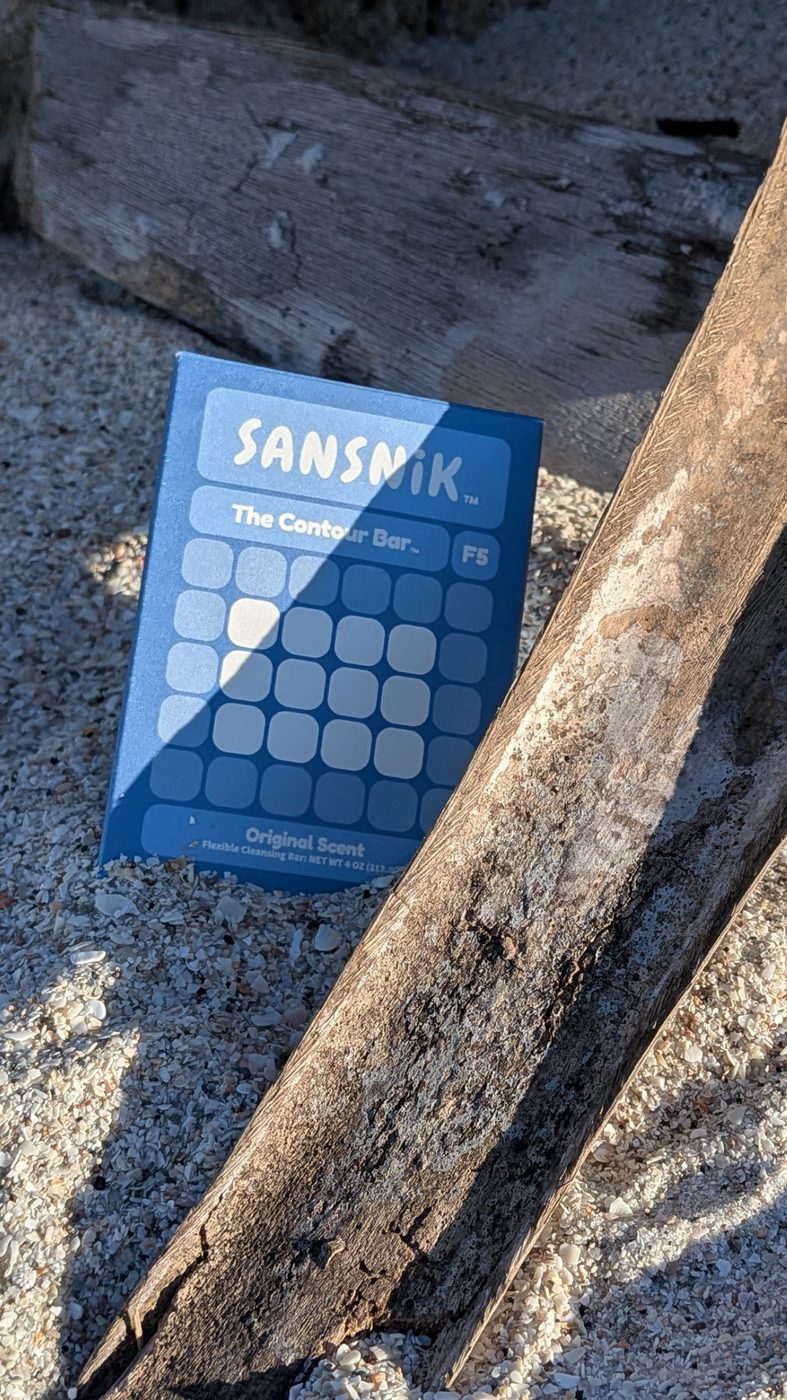 SANSNiK studio still 249