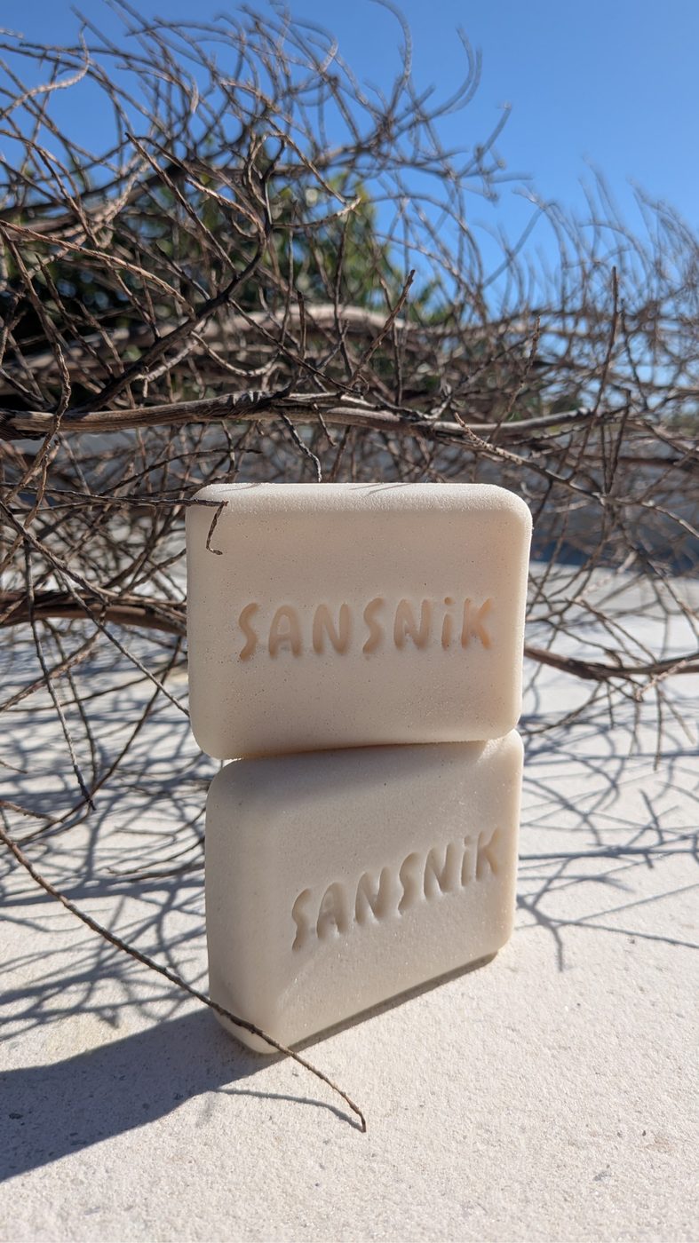 SANSNiK studio still 264